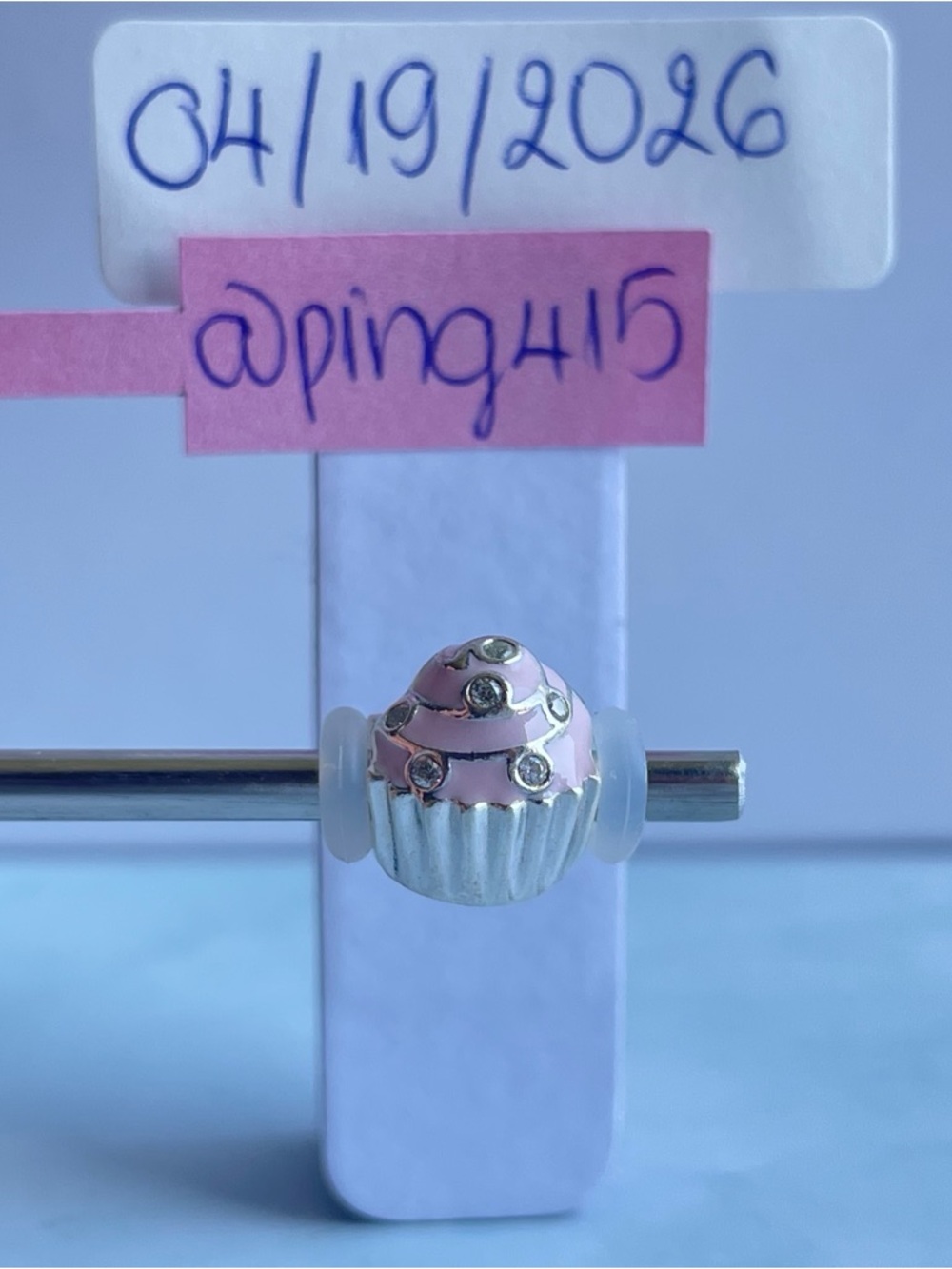 Pandora Cupcake charm